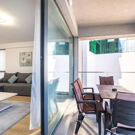 Aqua Luminita Appartement *