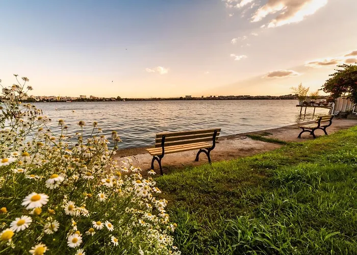 Apartment Aqua Luminita